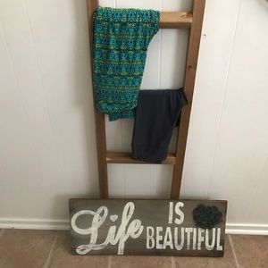 NWOT lularoe leggings in OS